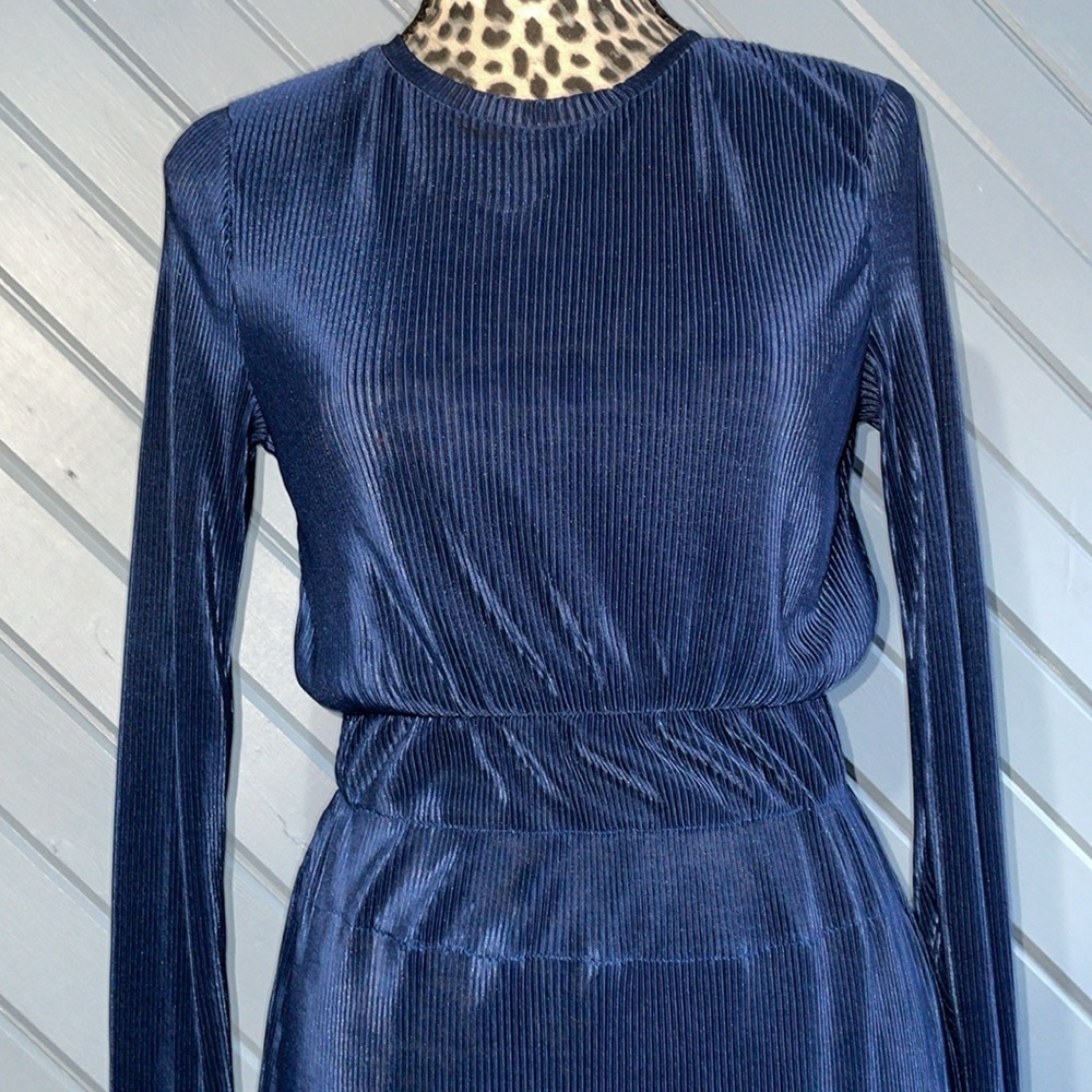 Zara gathered waist pleated navy light weight semi sheer long sleeve midi dress - Picture 9 of 13